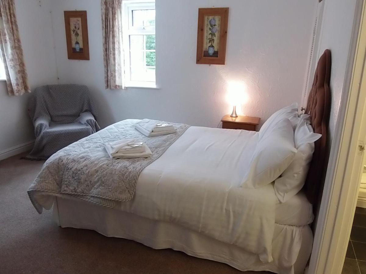Betty Cottles Inn Okehampton Extérieur photo