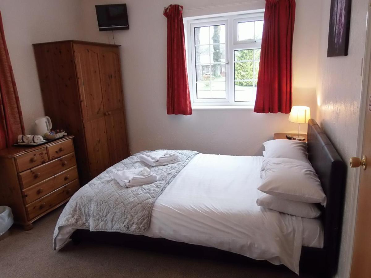 Betty Cottles Inn Okehampton Extérieur photo